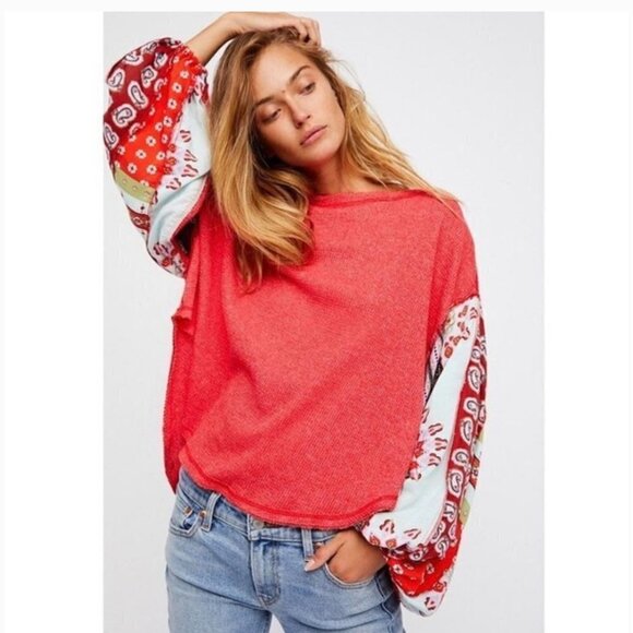 We The Free Oversized Thermal Red/Paisley Print Balloon Sleeves Top Size M - Picture 1 of 7